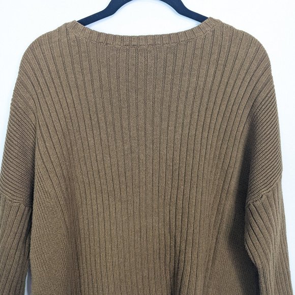 COPY - Cabi Luna Dolman Ribbed Pullover Cropped Sweater Style 3364 Size M - Picture 5 of 7